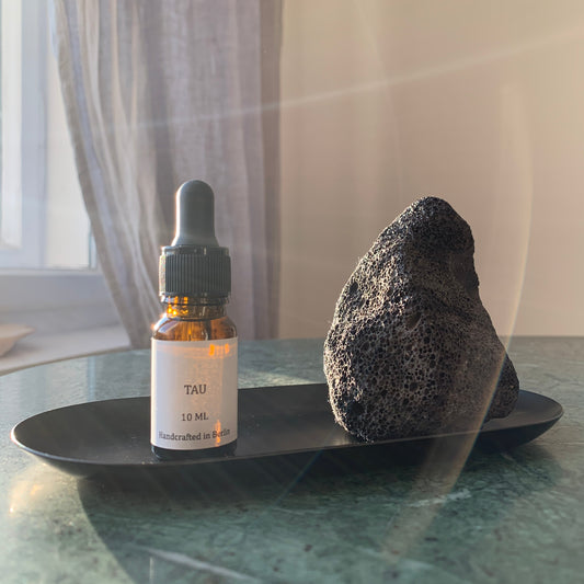 TAU – Essential Oil & Lava Stone Diffuser Set | Summer Rain & Earthy Green Notes | Summer in a Bottle